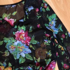 Floral long sleeve blouse